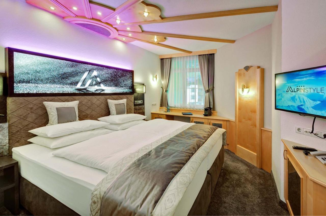 Alpinstyle Hotel อิสชเกิล ภายนอก รูปภาพ