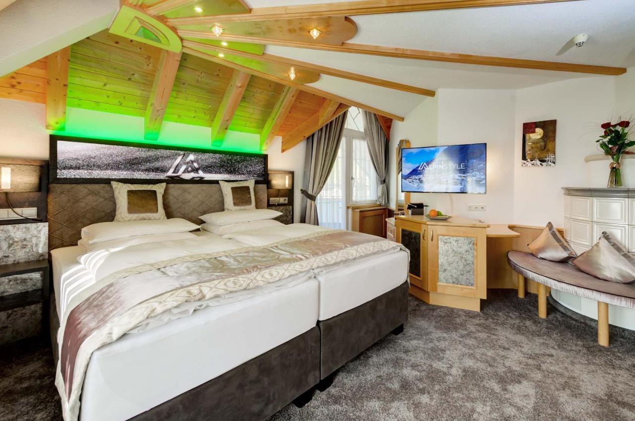 Alpinstyle Hotel อิสชเกิล ภายนอก รูปภาพ